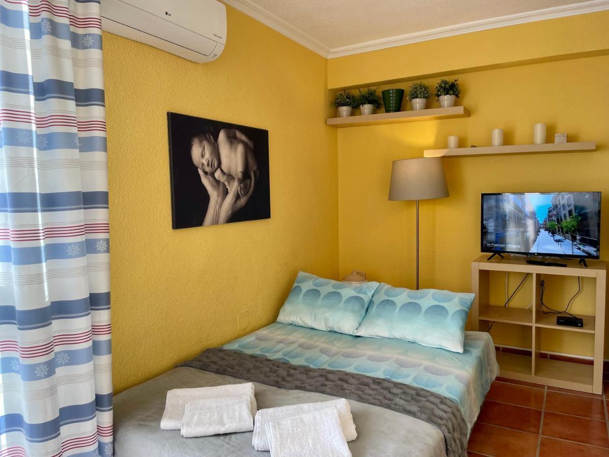 Cosy, Seaview Apartment, Close To Beach And Bars -Edificio Rhin Campoamor Exterior photo